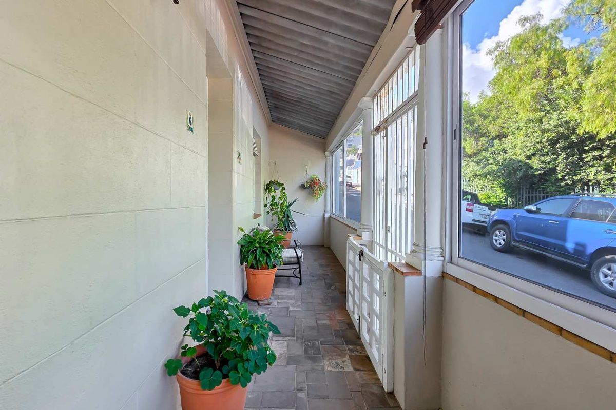 Character home in the heart of Sea Point - Photo 5