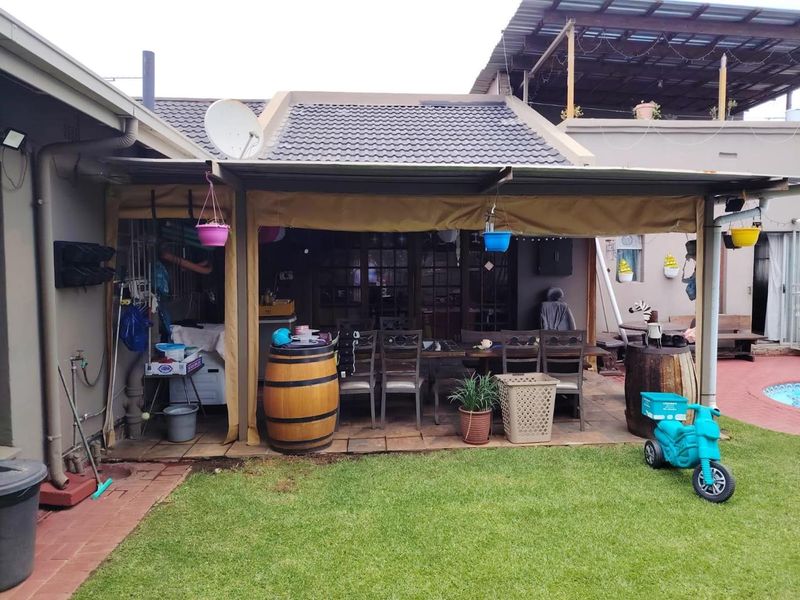 Energy-efficient Home For Sale in Vanderbijlpark SE6 - Photo 4