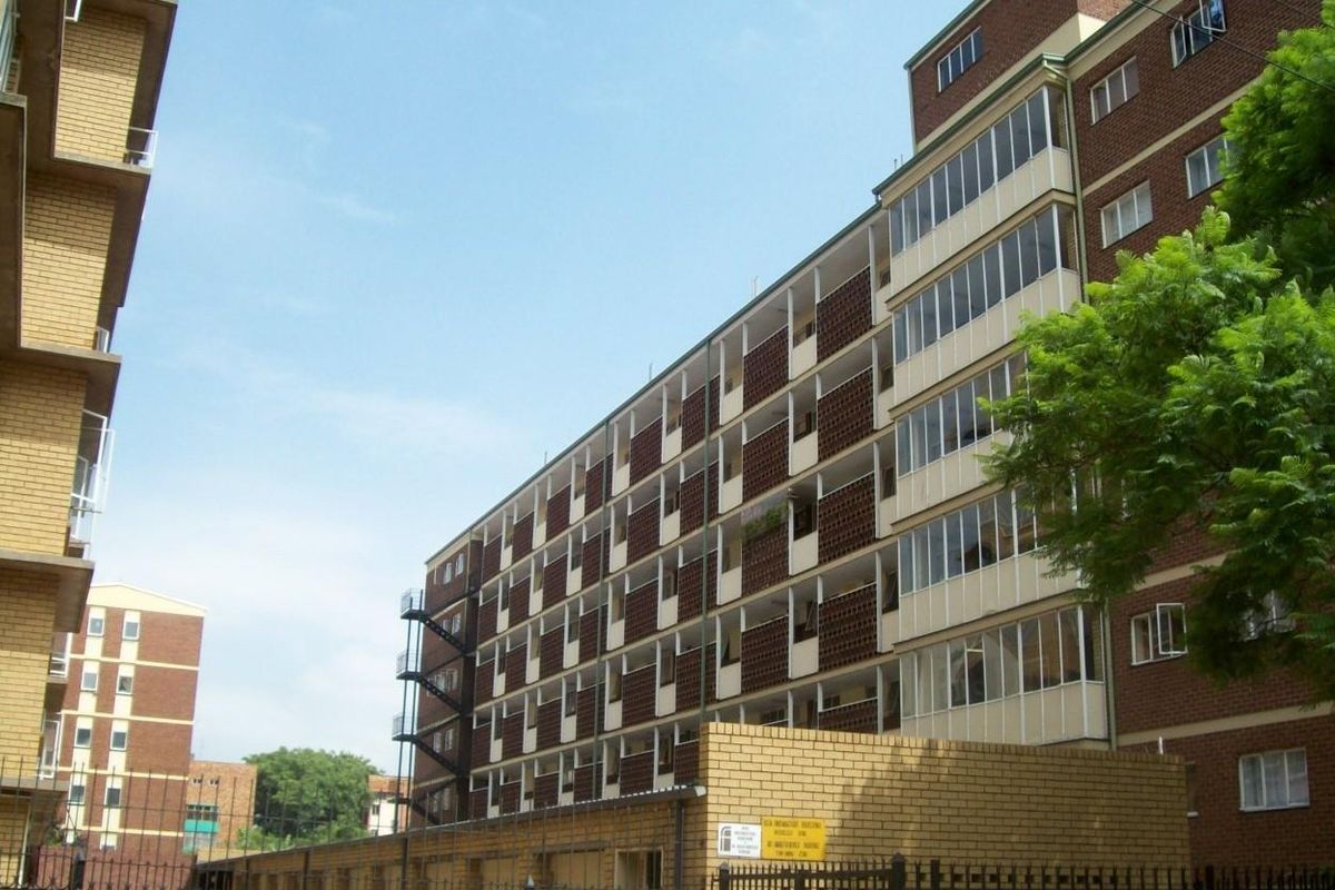 A BACHELOR FLAT TO RENT IN SUNNYSIDE - Photo 4