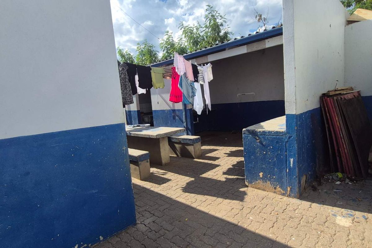 Grysblock two compound properties for sale - Photo 5