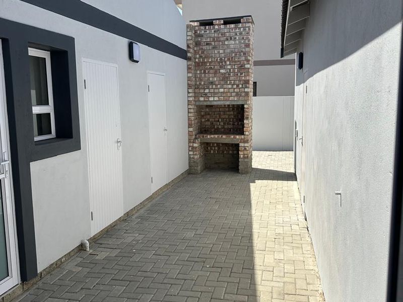🏡 BRAND-NEW MODERN HOME FOR SALE – SEA VIEW | SWAKOPMUND | NEAR PLATZ AM MEER - Photo 10