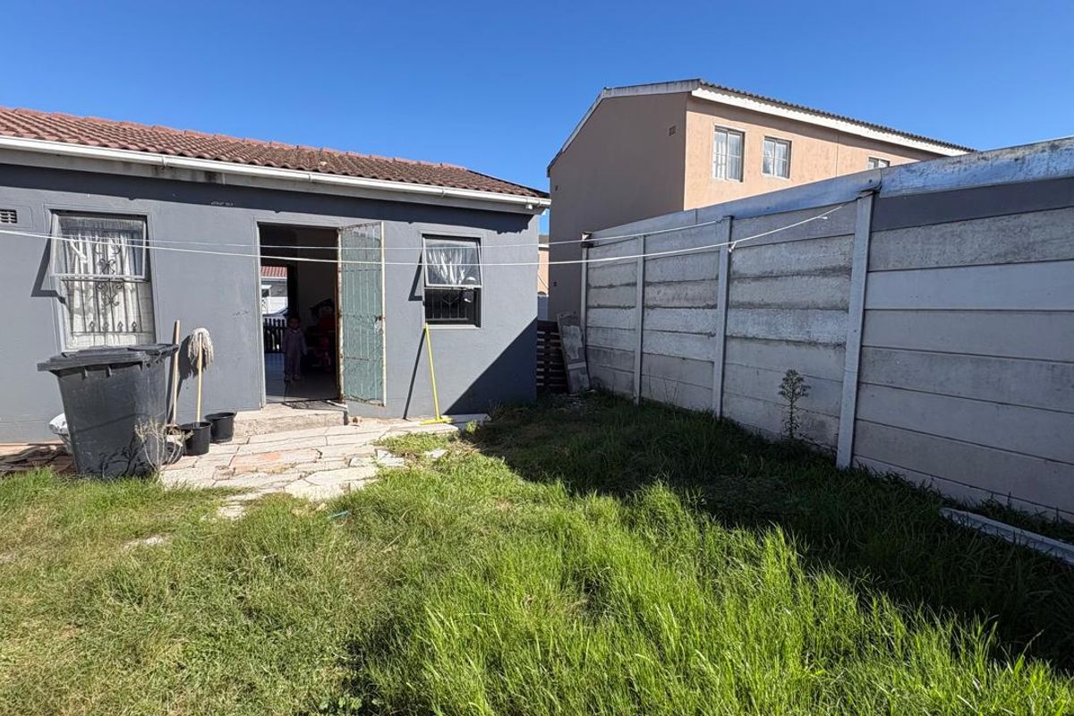 House For Sale In Pelican Park! - Photo 3