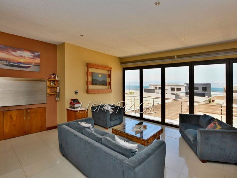 Vogelstrand, Swakopmund:  Large, Comfortable, Upmarket 5 Bedr Home is for Sale - Photo 10