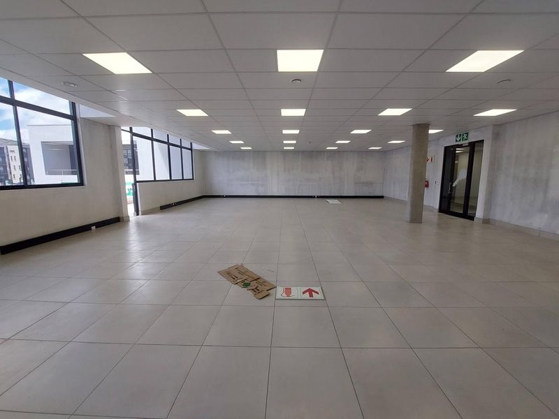 To Let | Kleine Kuppe – Hilltop Village (Office / Medical Suite) - Photo 3