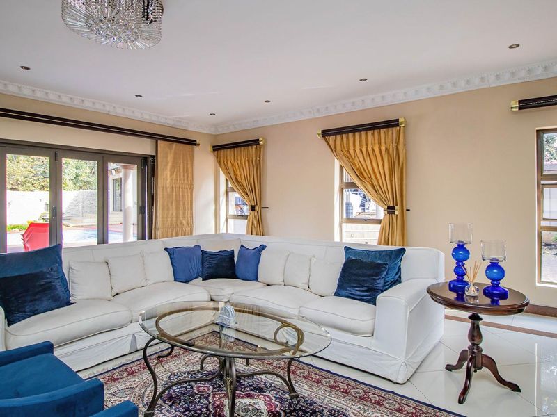 Stunning Residence with Cinema Room & Built-In Bar - Photo 8
