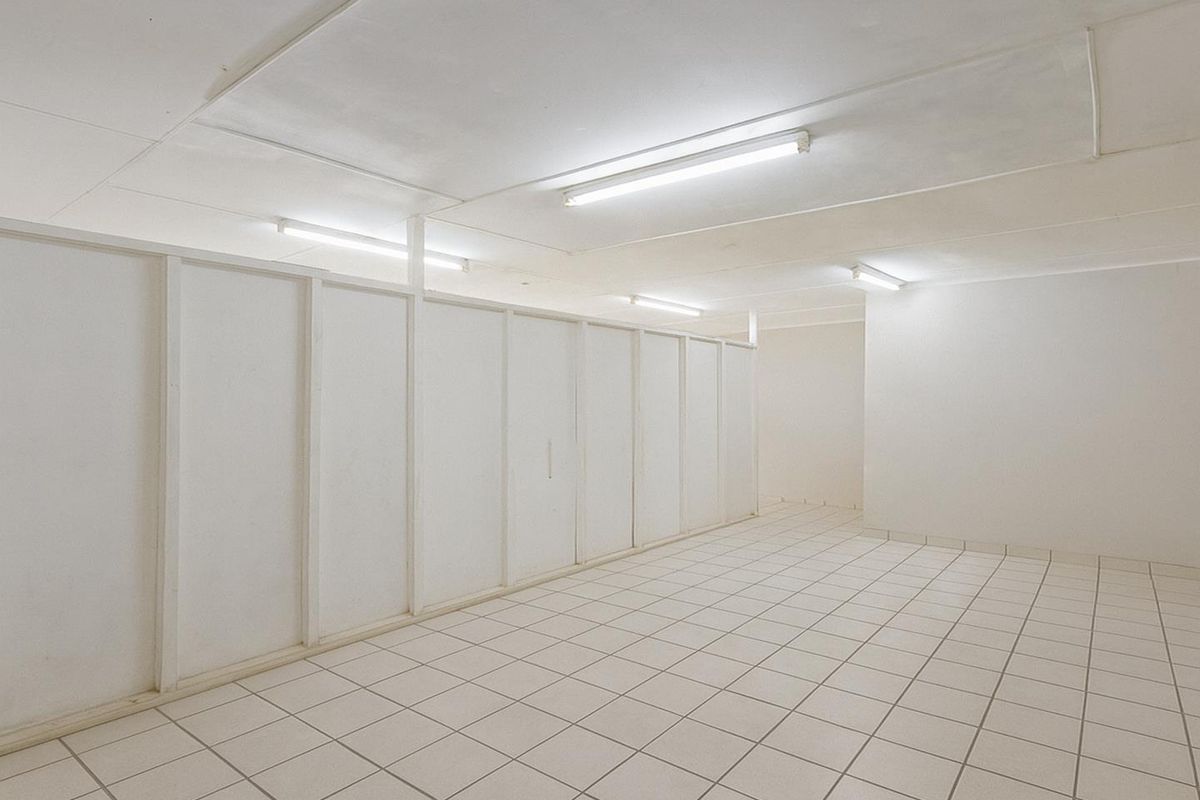 Prime Commercial Space to Rent – 76sqm | Ideal Location | Your Blank Canvas Awaits - Photo 5