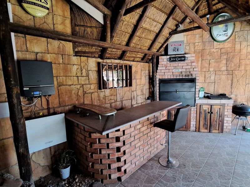 Stunning Townhouse Offering Space and Splendour - Photo 2