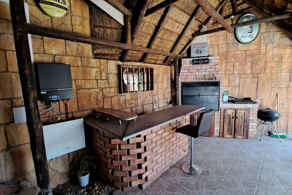 Stunning Townhouse Offering Space and Splendour - Photo 2