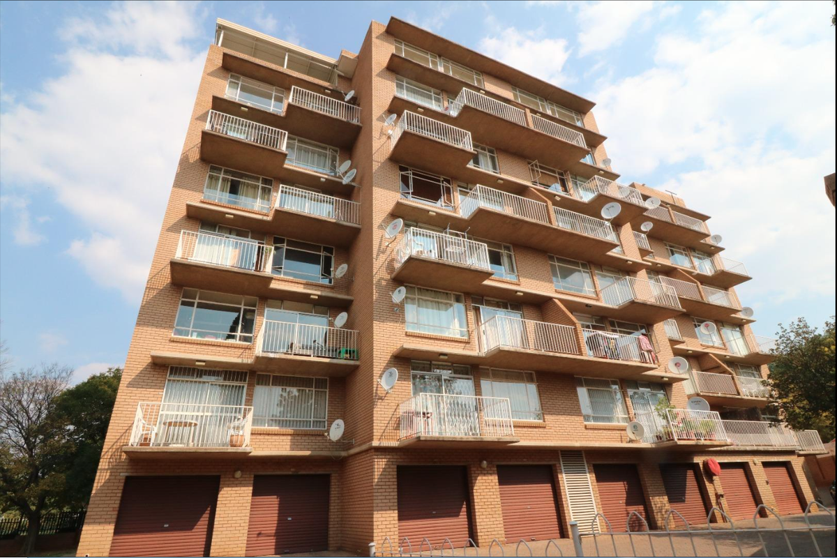 1,5 BEDROOM FLAT FOR SALE IN CONSTANTIA PARK, Pretoria East - Photo 4