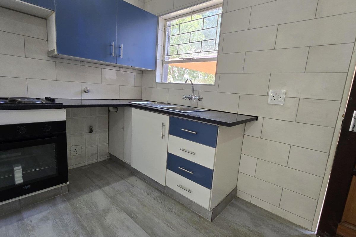 2 Bedroom Townhouse for Rent New Redruth Alberton - Photo 4