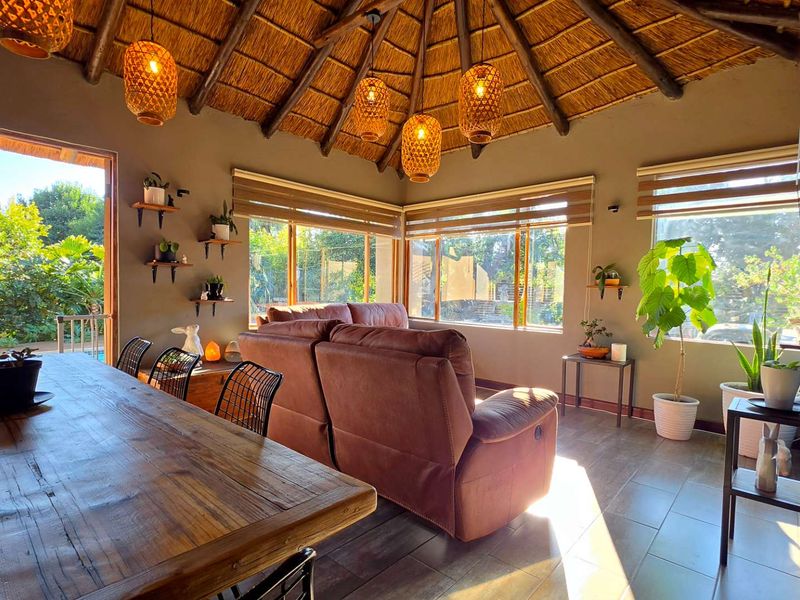 4 Bedroom House for Sale in Randhart - Photo 10