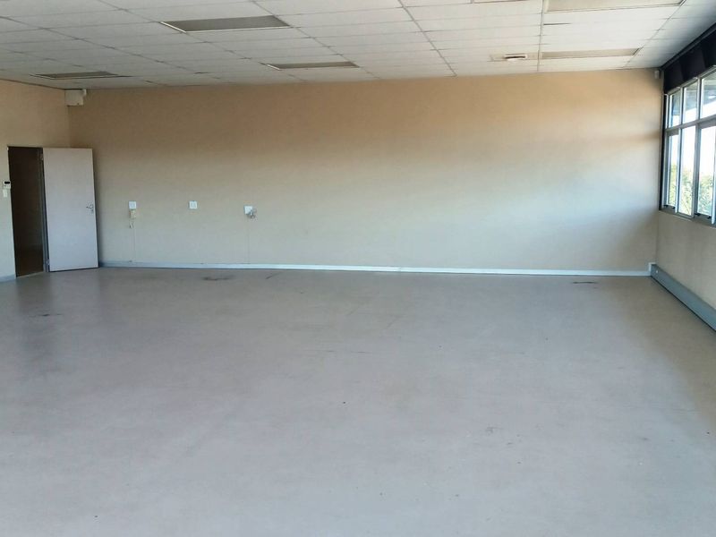 Stylish 117m2 Corner Office for Lease at Inanda Link, Waterfall - Photo 3