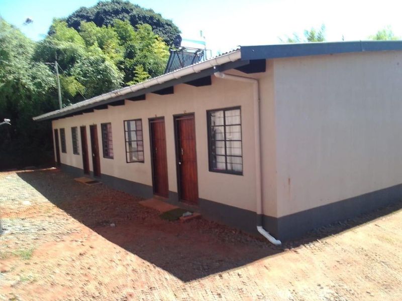 Apartments in KwaMevana, Howick - Photo 2