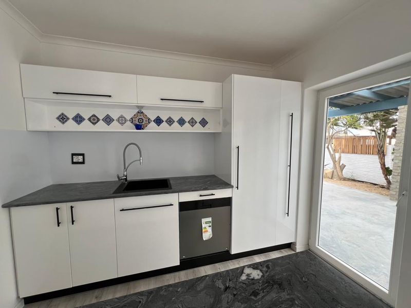 EXCEPTIONAL EUROPEAN STYLE HOME FOR SALE IN HAGE HEIGHTS - Photo 8