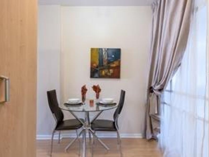 SOPHISTICATED FULLY FURNISHED STUDIO APARTMENT IN THE HEART OF ILLOVO - Photo 5