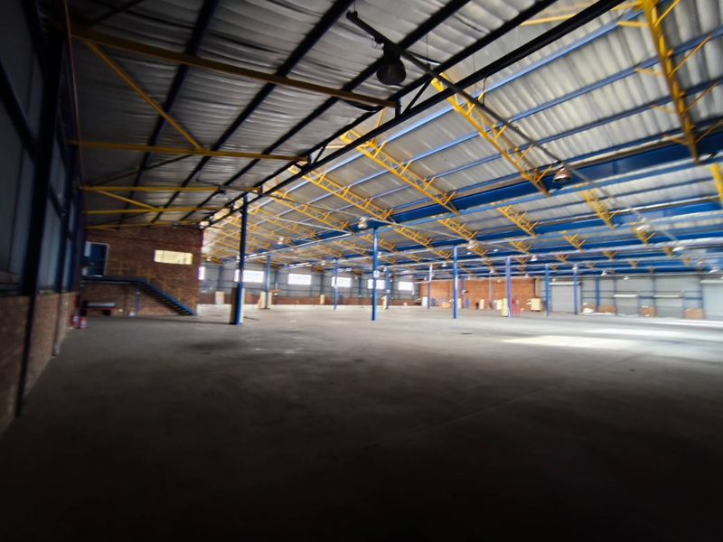4,616m2 Warehouse To Let in Clayville, Midrand - Photo 6