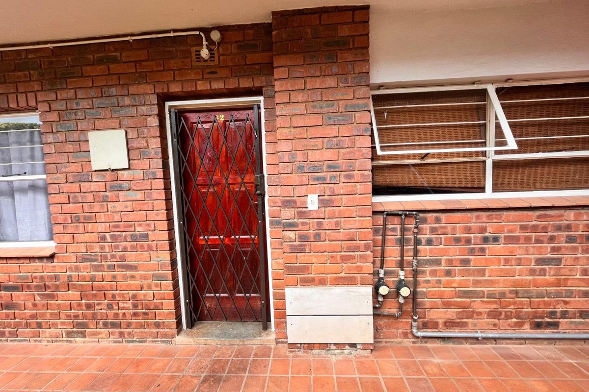 Beautiful 2 Bedroom Ground Floor For Sale - Photo 5