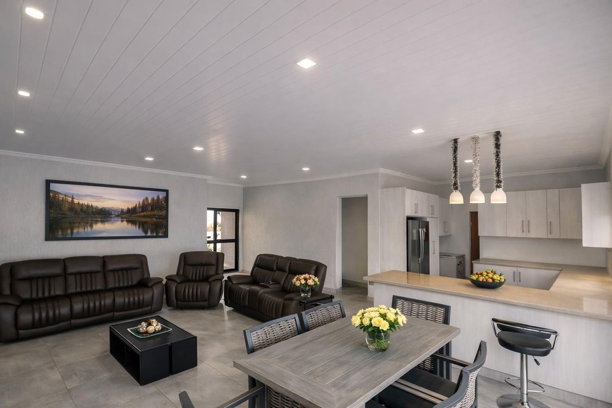 Modern 3-Bedroom Duet for Sale in Dana bay - Photo 2