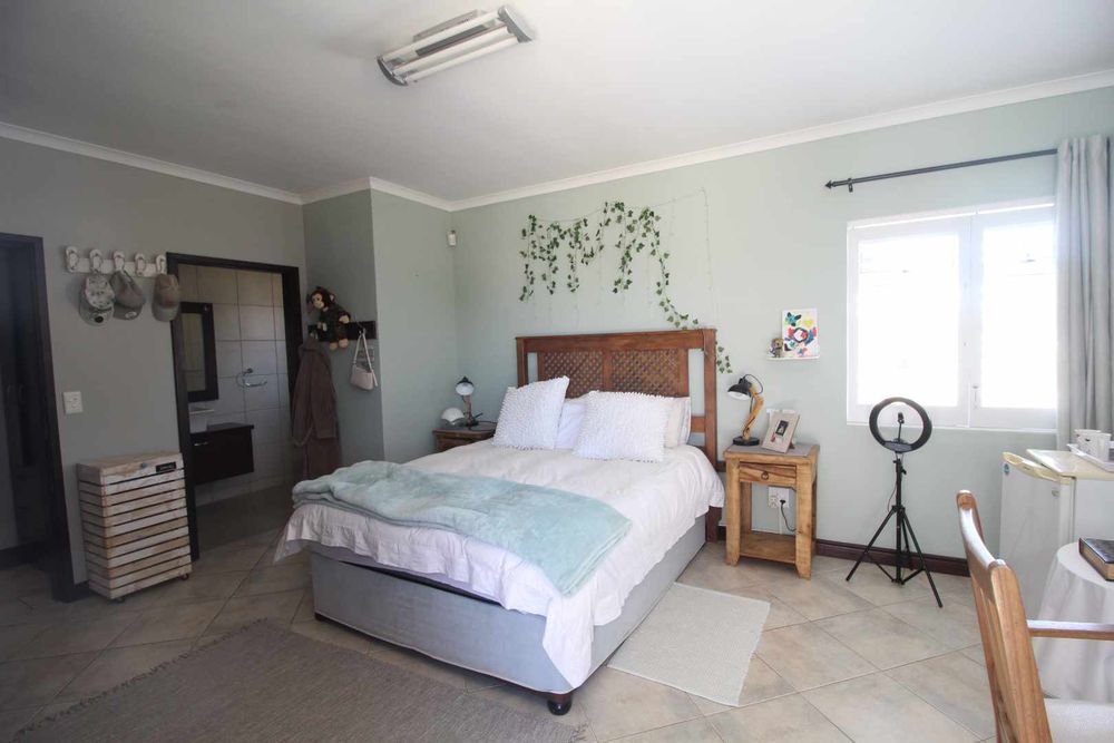 2 bedroom main house 