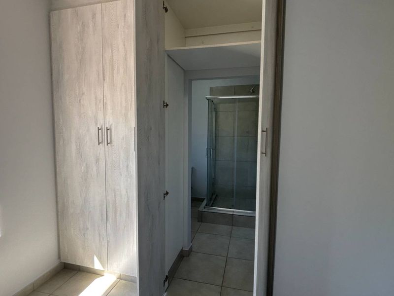 Contemporary One-Bedroom Apartment in Chase Valley, Pietermaritzburg - Photo 10