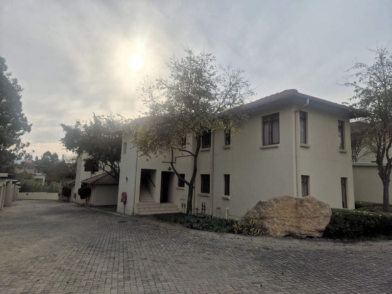 Charming Two Bedroom Apartment in Secure Estate - Photo 1