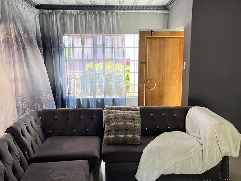 A property next to the Magalies Mountain - Photo 8