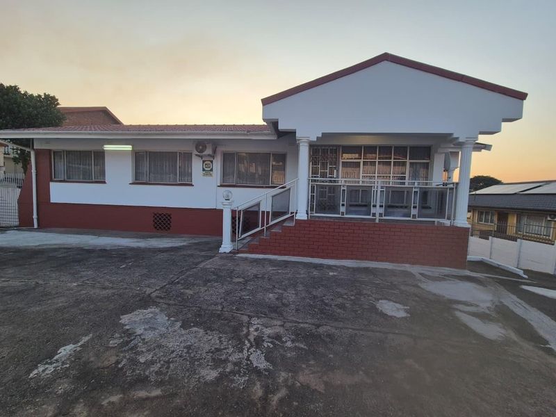 4 Bedroom House for sale in Kharwastan - Photo 3