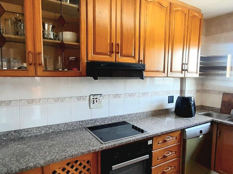 1.5 bedroom in North Beach - Photo 7