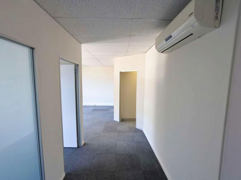 Well-Positioned Ground Floor Office in Secure Business Park - Photo 7