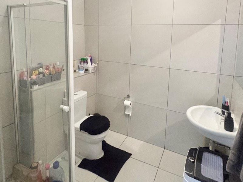 2 Bedrooms Apartment For Sale in Rocky Crest - Photo 8