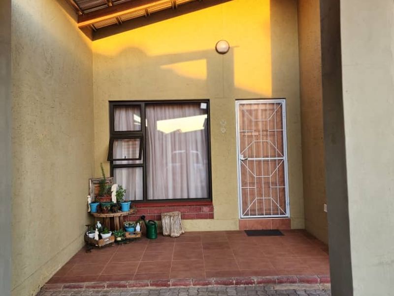 WESTDENE GARDENS COMPLEX UNIT FOR SALE IN KEETMANSHOOP - Photo 9