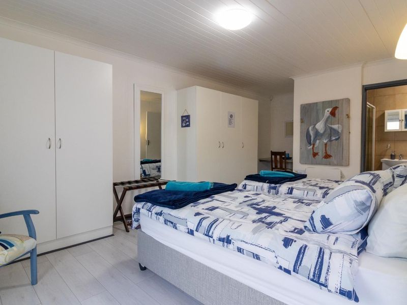 Investment Alert: Income-Generating Coastal Home - Photo 4