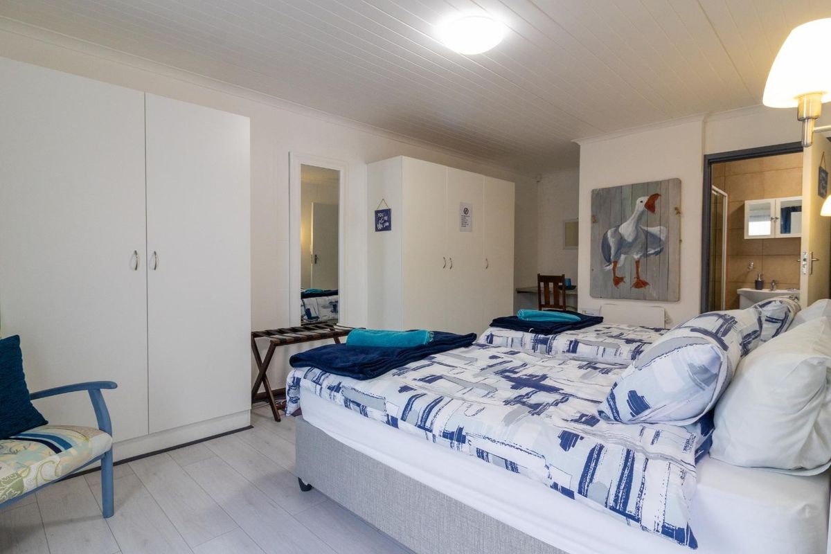Investment Alert: Income-Generating Coastal Home - Photo 4
