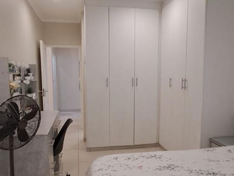 "Exquisite Bassonia Gem: Dual Homes, Unmatched Security!" - Photo 7