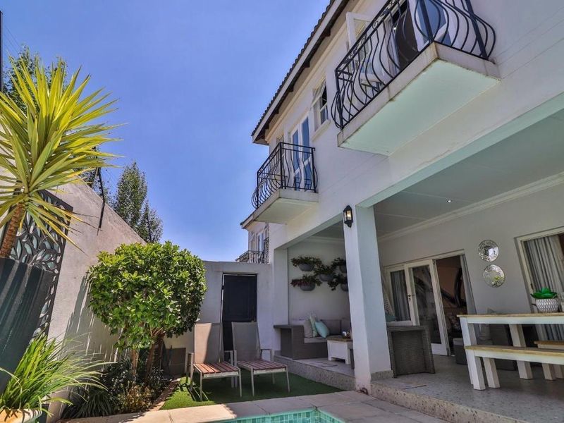 Where Timeless English Elegance Meets Modern Luxury. - Photo 4