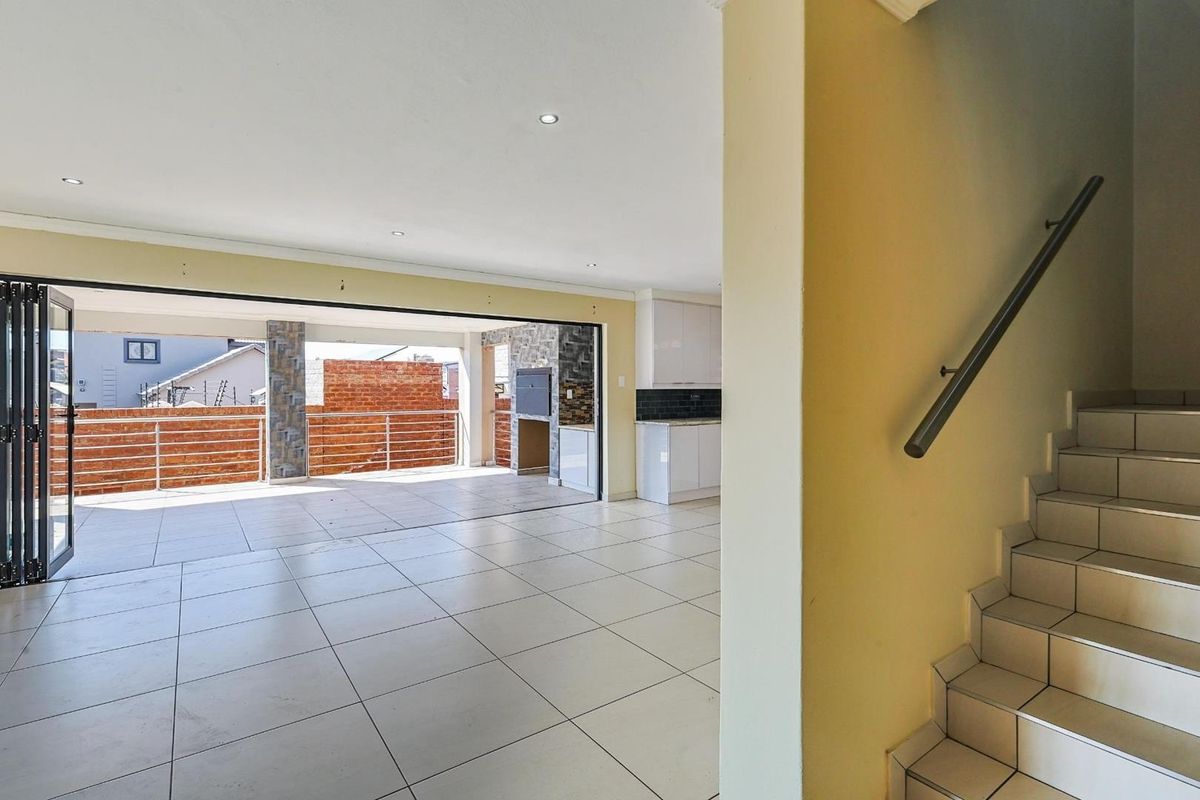 Luxurious Family Living Awaits in a secure estate in the heart of Olympus, Pretoria East - Photo 3