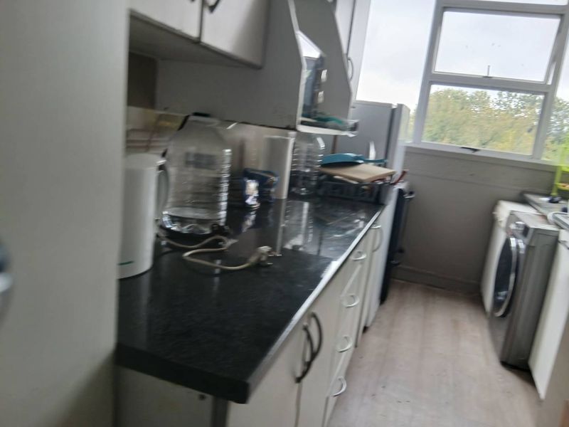 Fourth Floor Apartment with views for sale - Photo 2