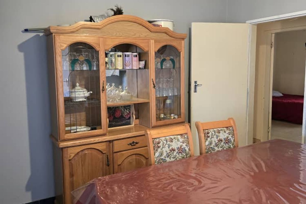 Invest in Versatility: Windhoek North : Home, Office, & Income Space! - Photo 5