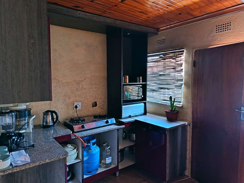 Exceptional Family Home for Sale in Ratanda, Heidelberg  Discover outstanding value and comfortable family living in the heart of Ratanda, Heidelberg. - Photo 6