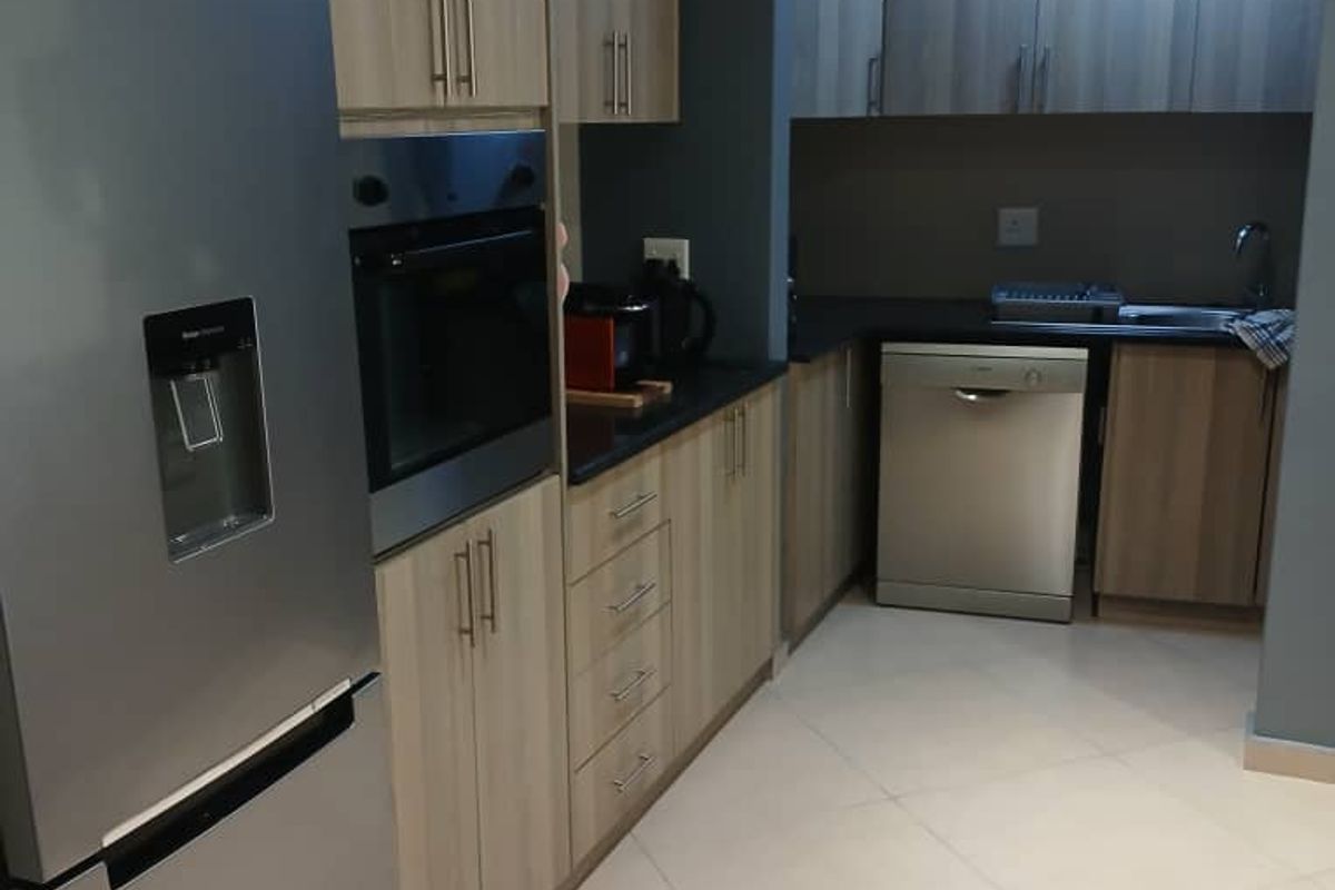 3 Bedroom fully furnished to let at Dolphin beach - Photo 2