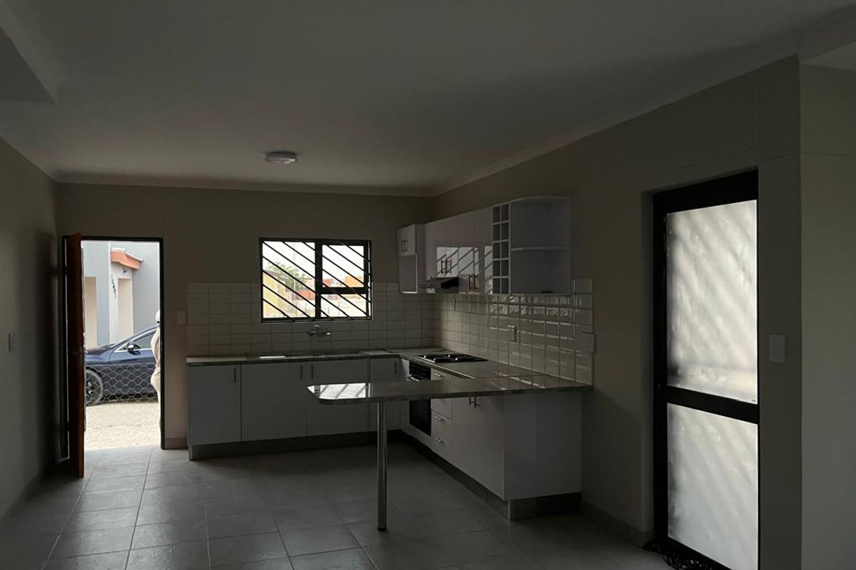 Brand new house for sale - Photo 2