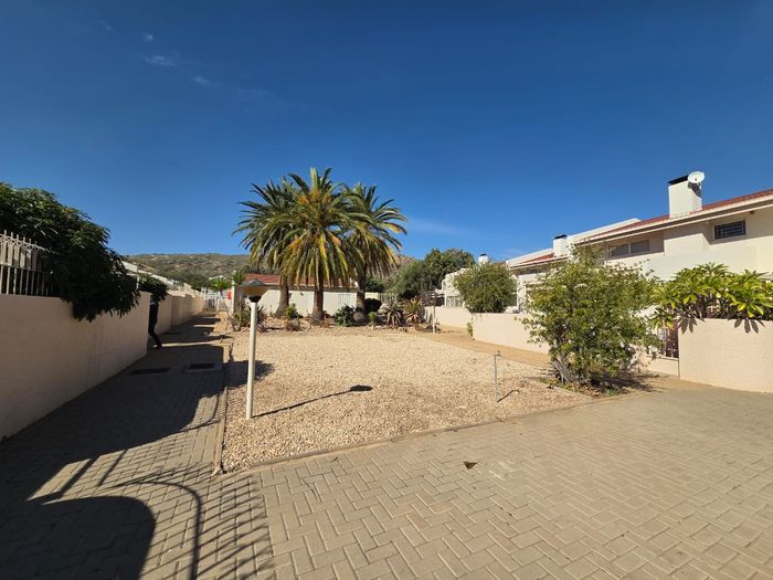 Property #2552445, Townhouse Pending Sale in Eros Park