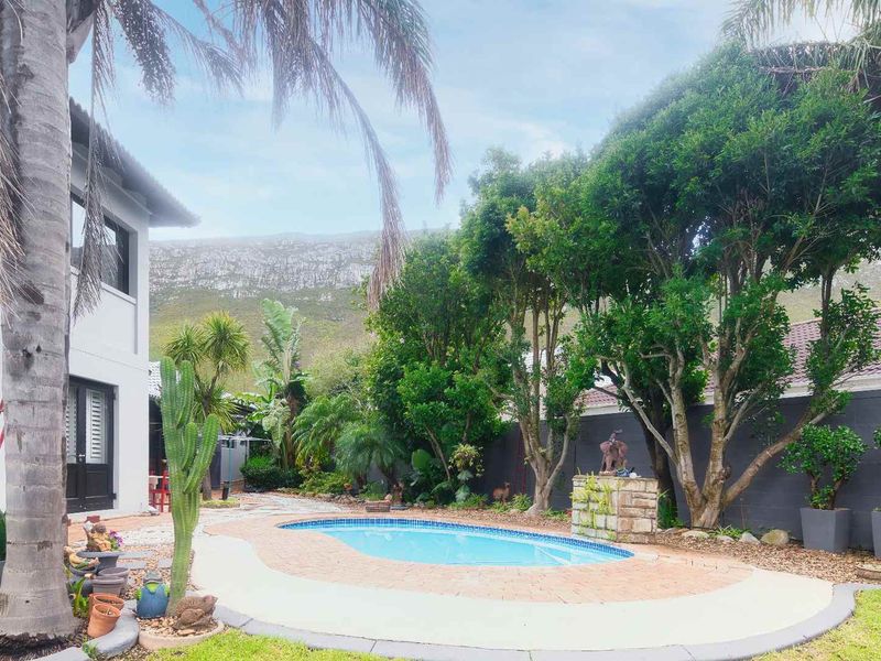 LARGE RESIDENTIAL HOME FOR SALE - Photo 5