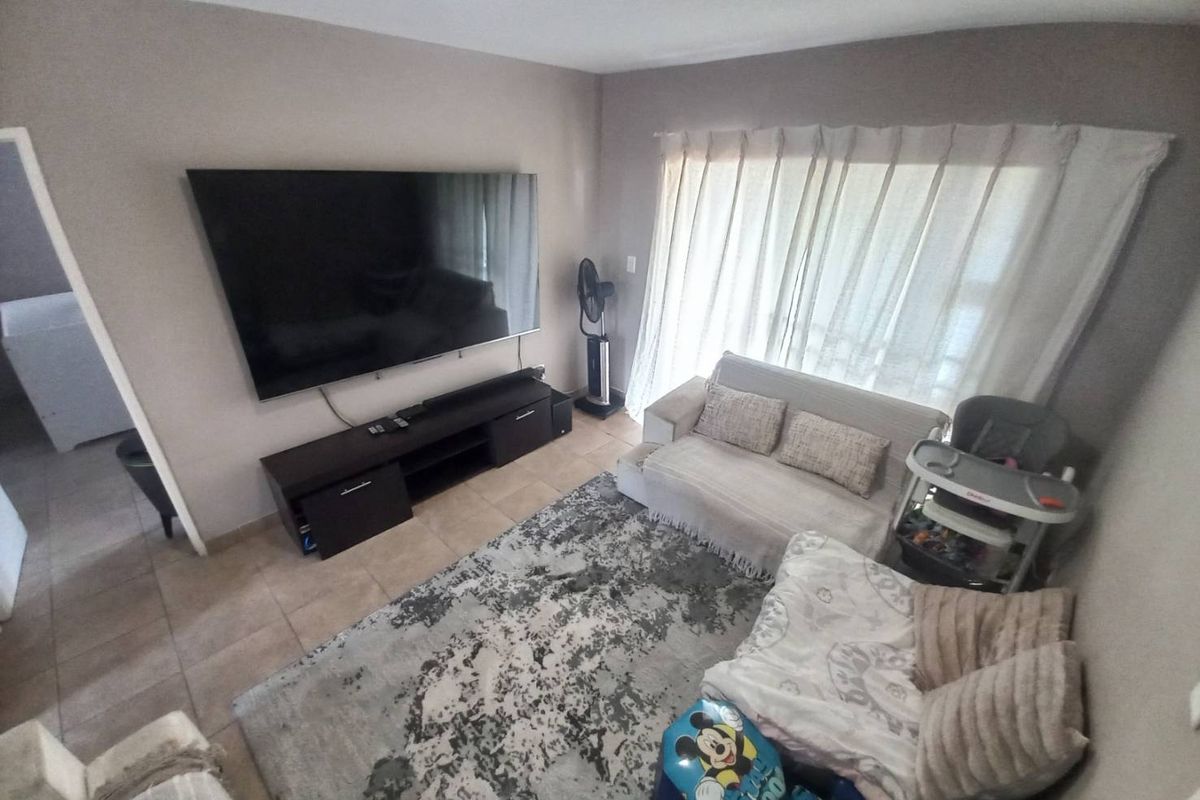 Two Bedrooms apartment for sale - Photo 4