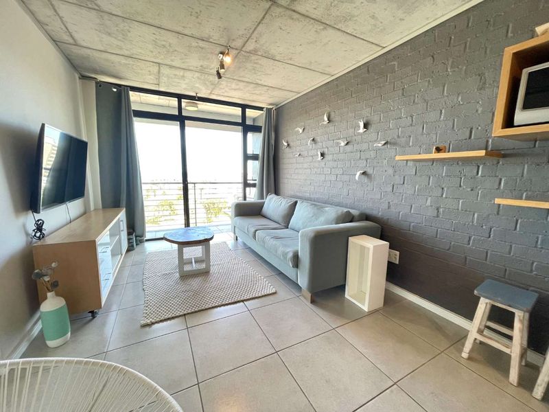 Large 2 Bed, 2 Bath Furnished Apartment- Milnerton - Photo 2