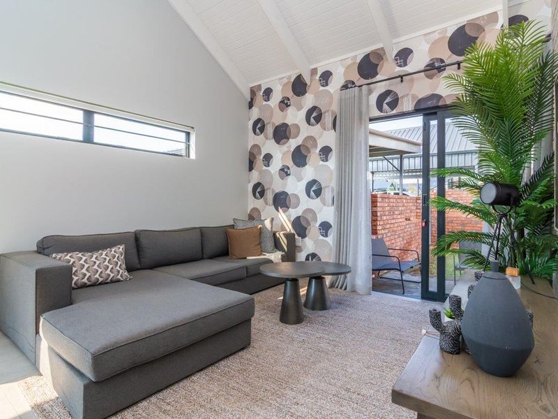 A modern home  with comfort and  privacy awaits you at Baltimore Estate Home - Photo 4