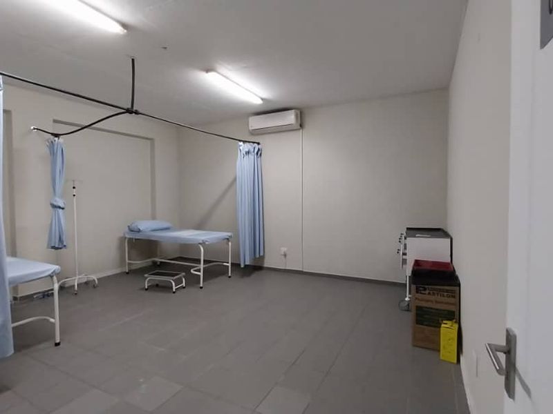 Doctor's Practice Building for Sale - Photo 3