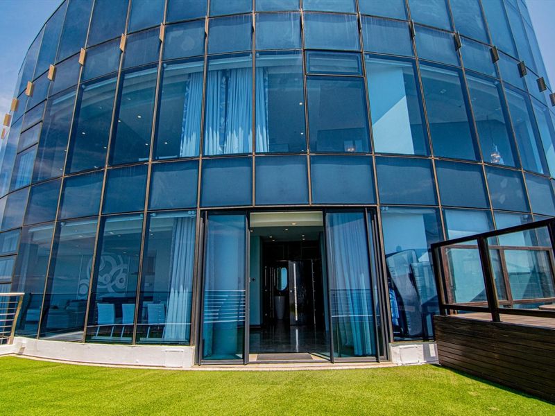 3 BEDROOM I 4 BATHROOM APARTMENT - Photo 8