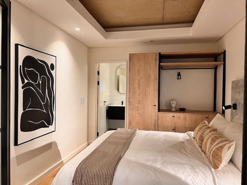 Luxury one bedroom at Station House - Photo 5