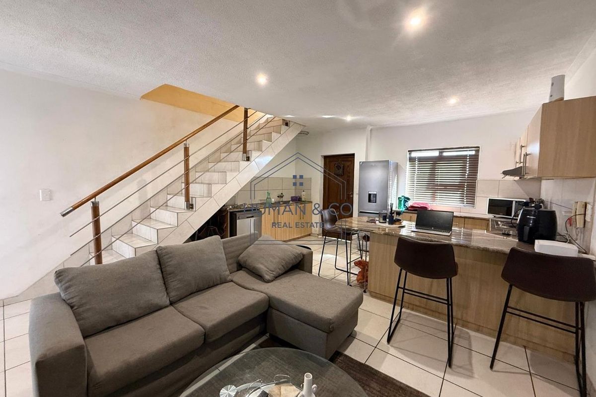 Modern 3-bedroom townhouse in town center; Walvis Bay - Photo 3